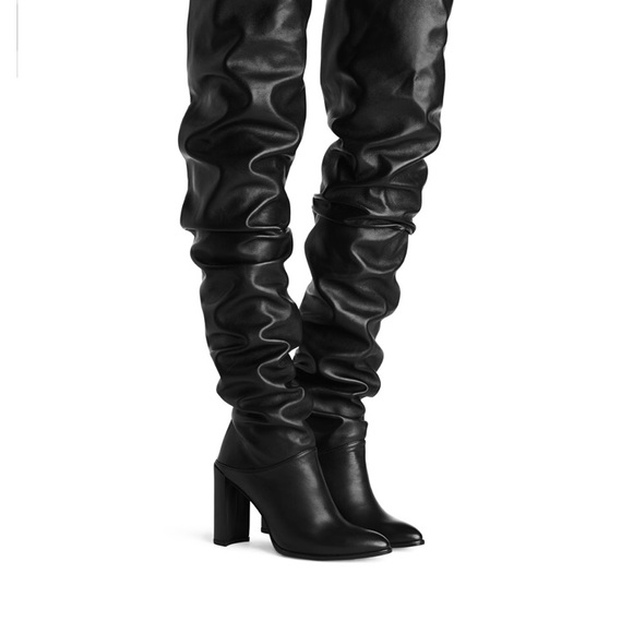 Boots - Picture 4 of 5